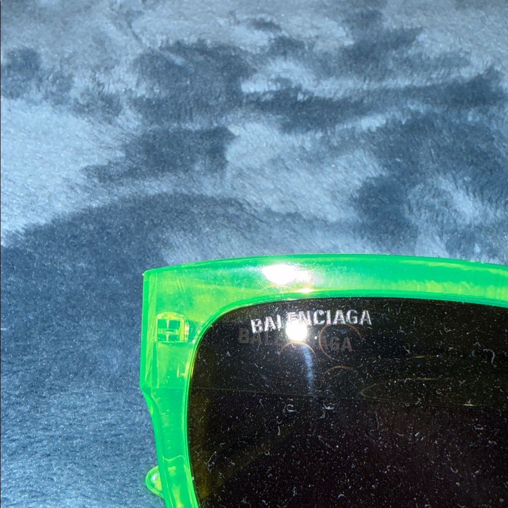 Balenciaga Volt Green Sunglasses - Picture 2 of 7